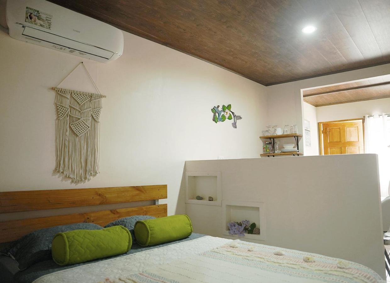 Apartamentos Y Studios Brisas Del Mar Santa Teresa Playa Santa Teresa  Exterior foto